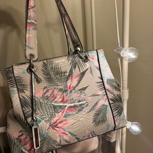 Tropical Guess Purse